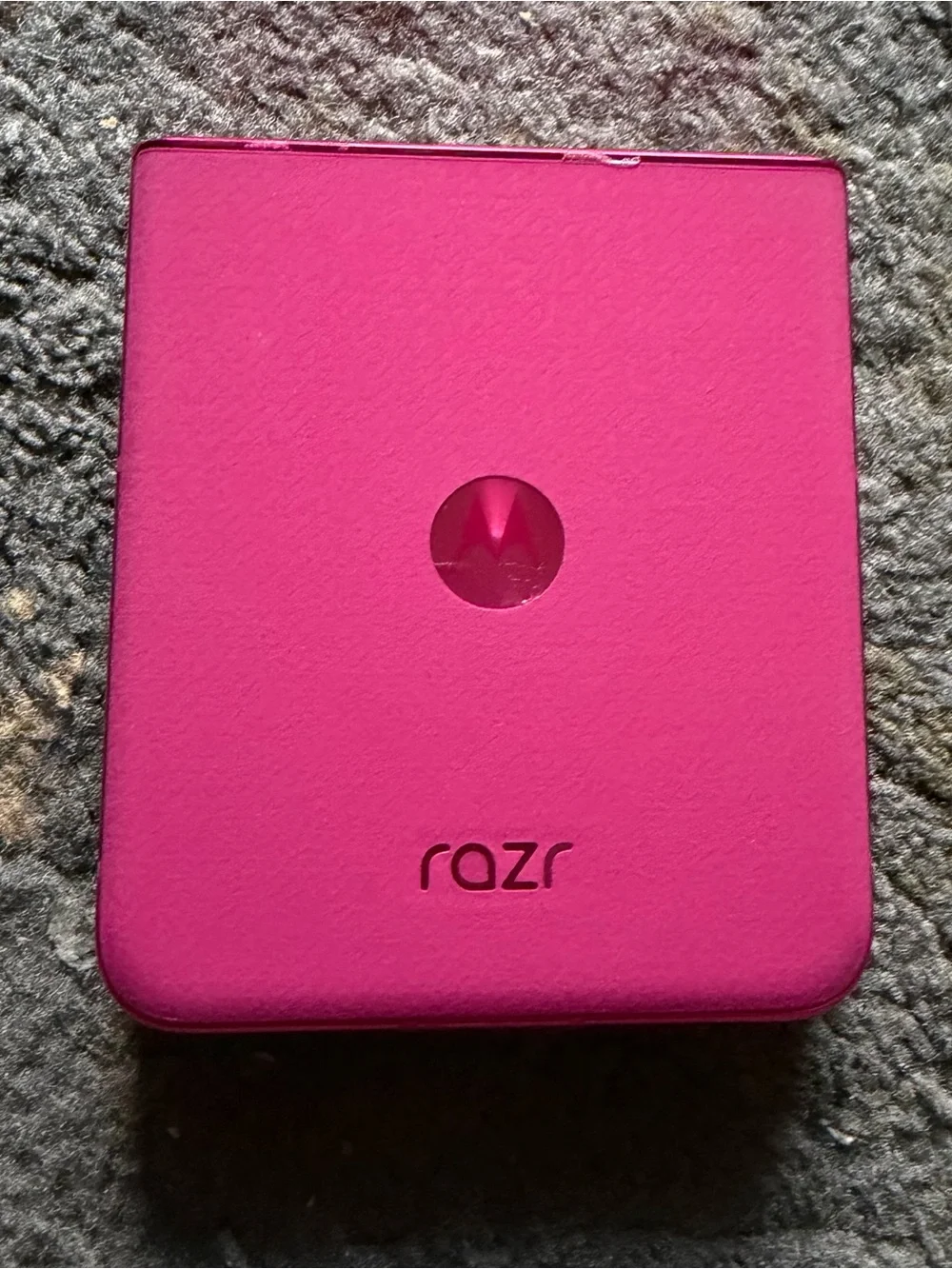 Unlocked Motorola Razr plus 2024 unlocked hot Pink with Dual Rear Cameras